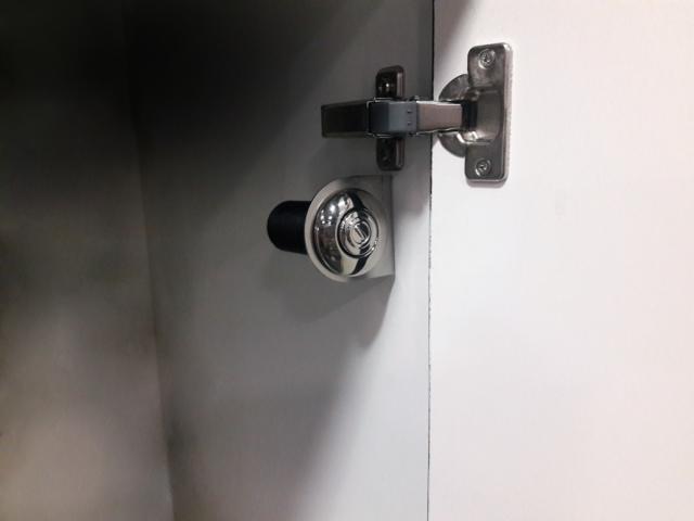 Betjeningsknapholder til køkkenkværn - rund